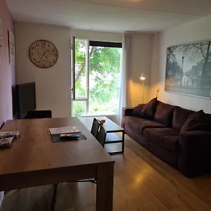 https://comfortabele-accommodatie-met-dakterras-aan-het-water.thehaguehotels.net